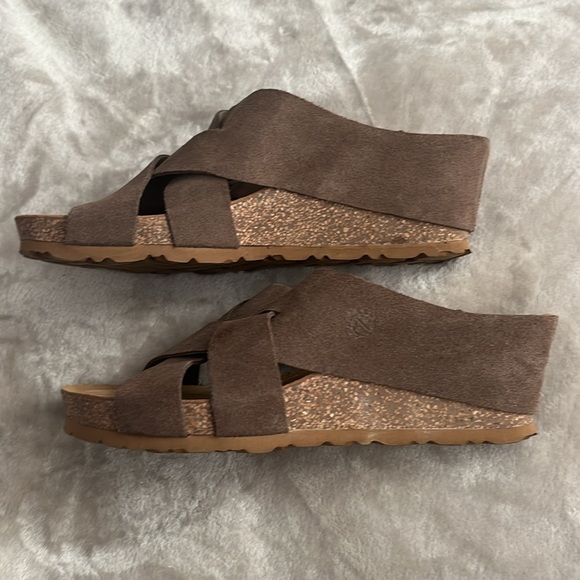 Yokono leather sandals - Picture 2 of 5